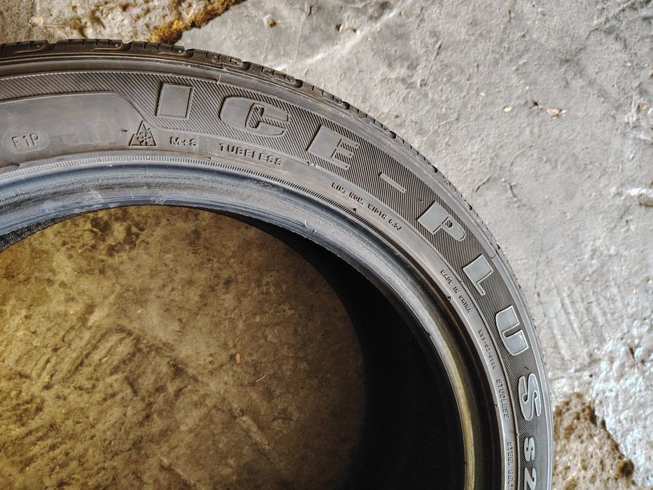 205/50 R17 Ice-Plus Rotalla M+S cu buză pentru protectia jantelor