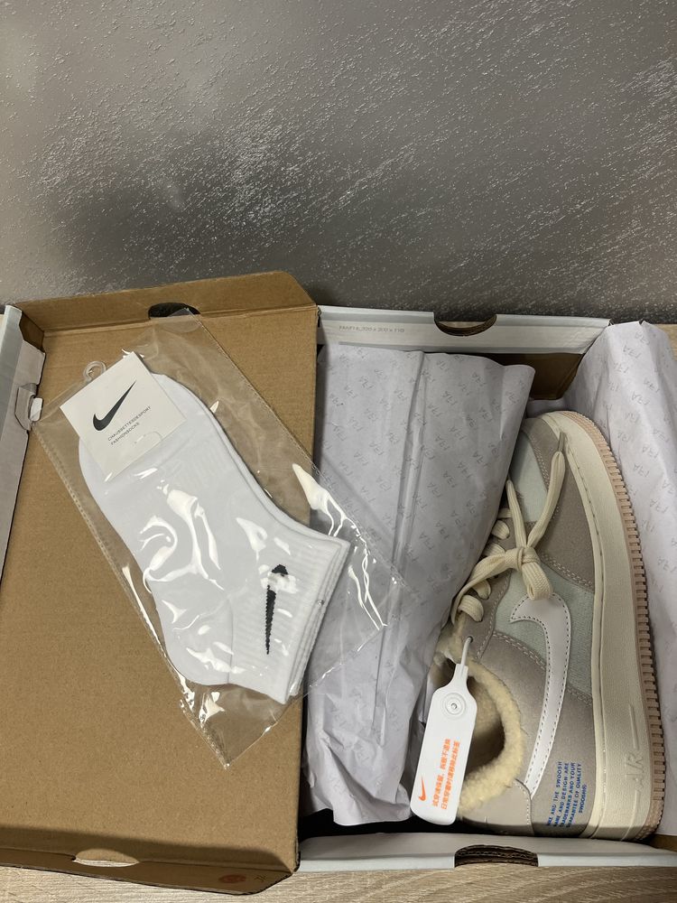 Дамски Nike Air Force 1 Low ‘07 LV8 - 37.5/39