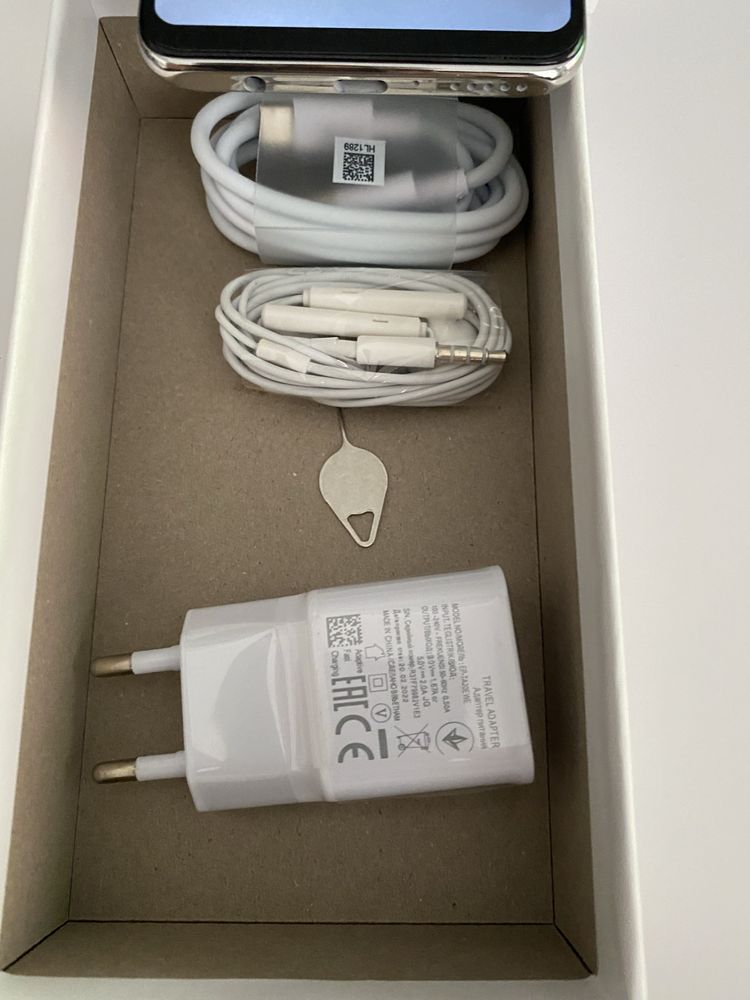 Vand Huawei P30 Lite, Dual SIM, 128GB, 6GB RAM, 4G.Nou