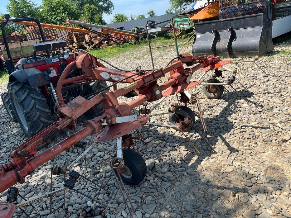 Greblatoare de împrăștiat fin Kuhn