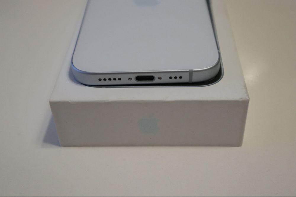 Iphone 15 256 GB blue