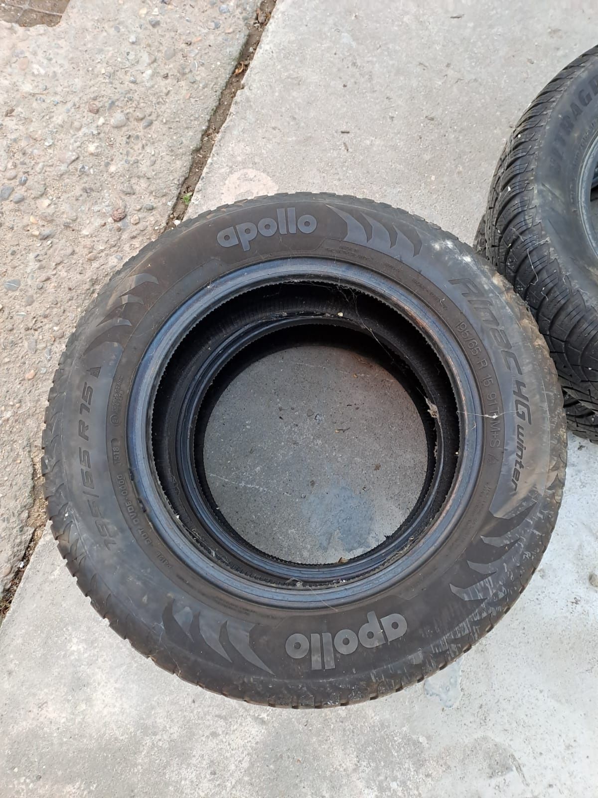 anvelope de iarna Apollo si Goodyear 100 lei bucata