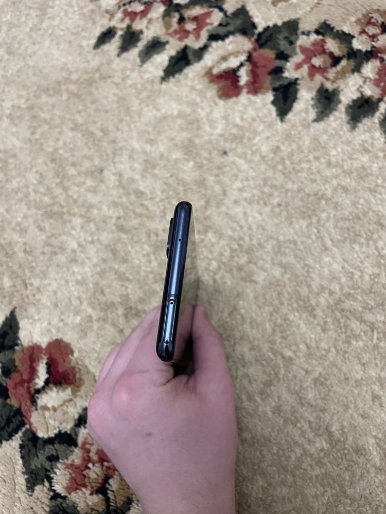 Samsung S20FE 128ГБ