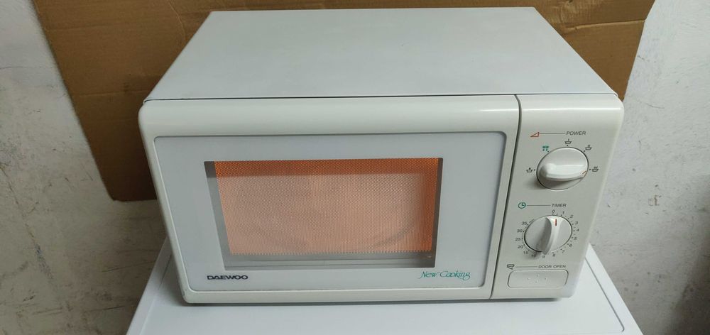 Cuptor cu microunde Daewoo
