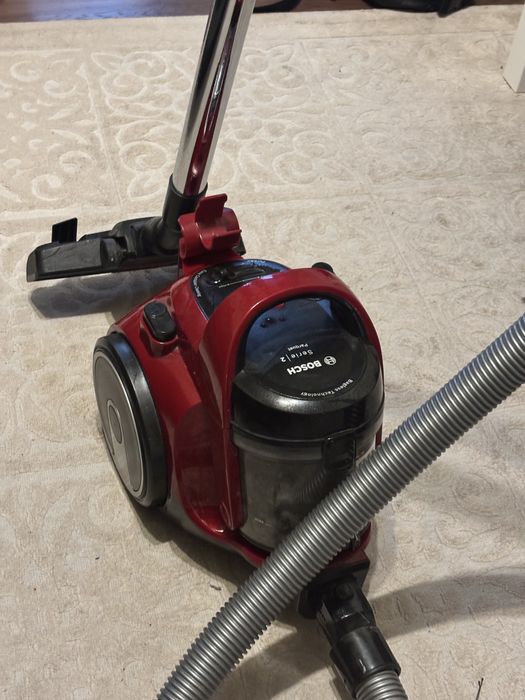 Пылесос BOSCH  Serie2