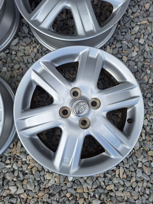 4x100.15цола.5j ET45. Оригинални Toyota