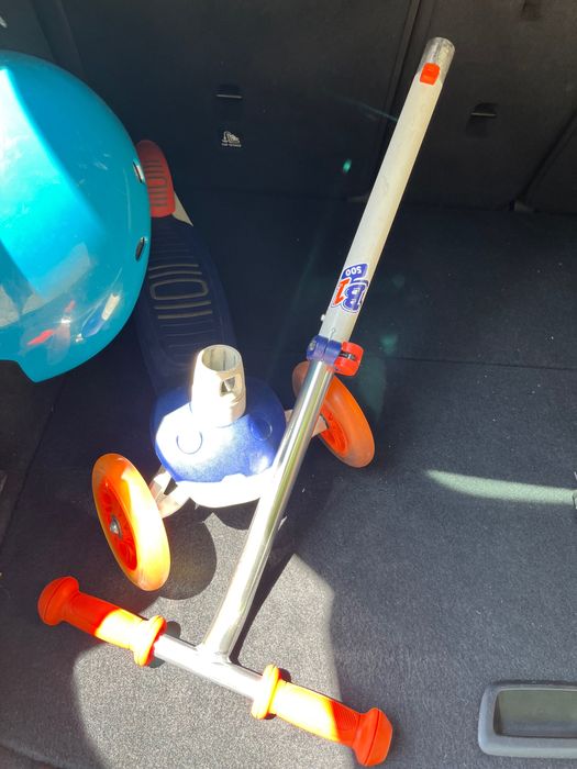 Trotineta Oxelo si casca