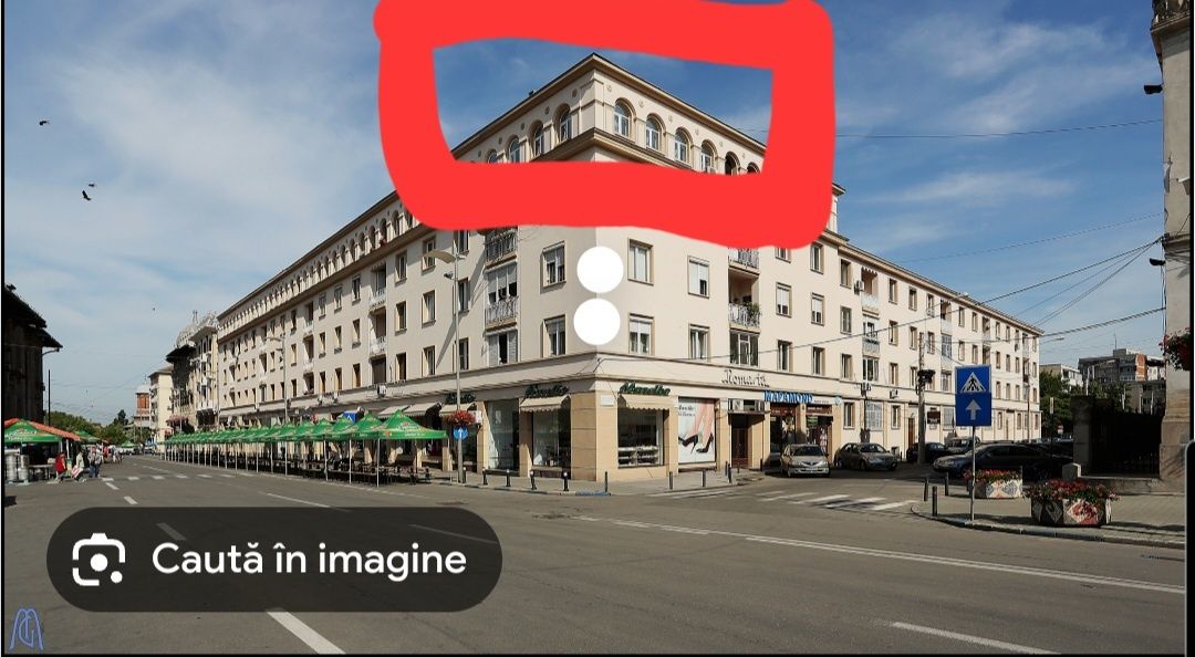 Vând apartament ultracentral două  camere  semidecomandat.