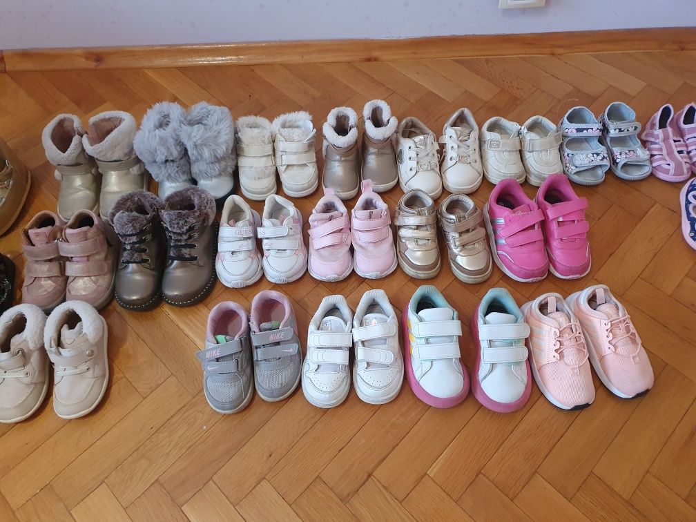 Детски маратонки, ботуши и бебешки обувки на Mayoral и Adidas