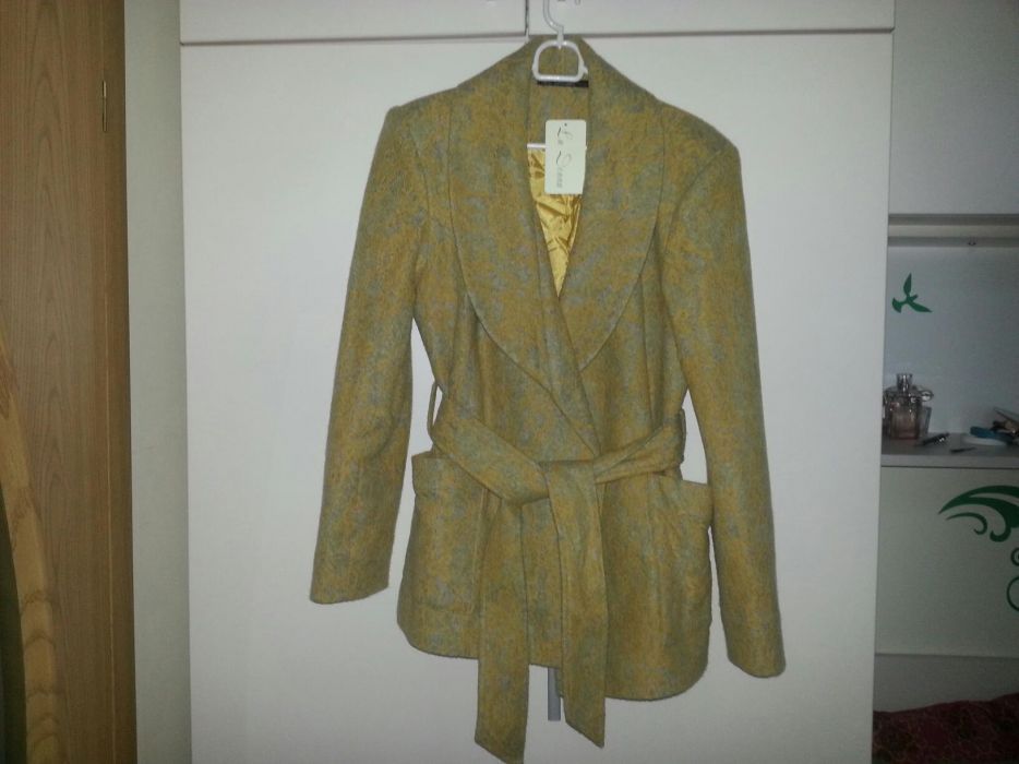 Jacheta matlasata, din lana, LaDonna,noua