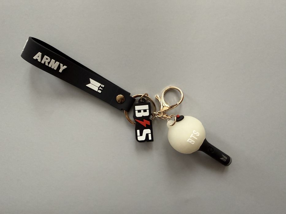 Kpop BTS ключодържател от 3 части