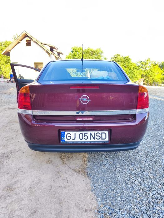 Vând Opel Vectra C