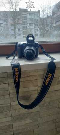 Nikon D70s, обектив 18-55мм