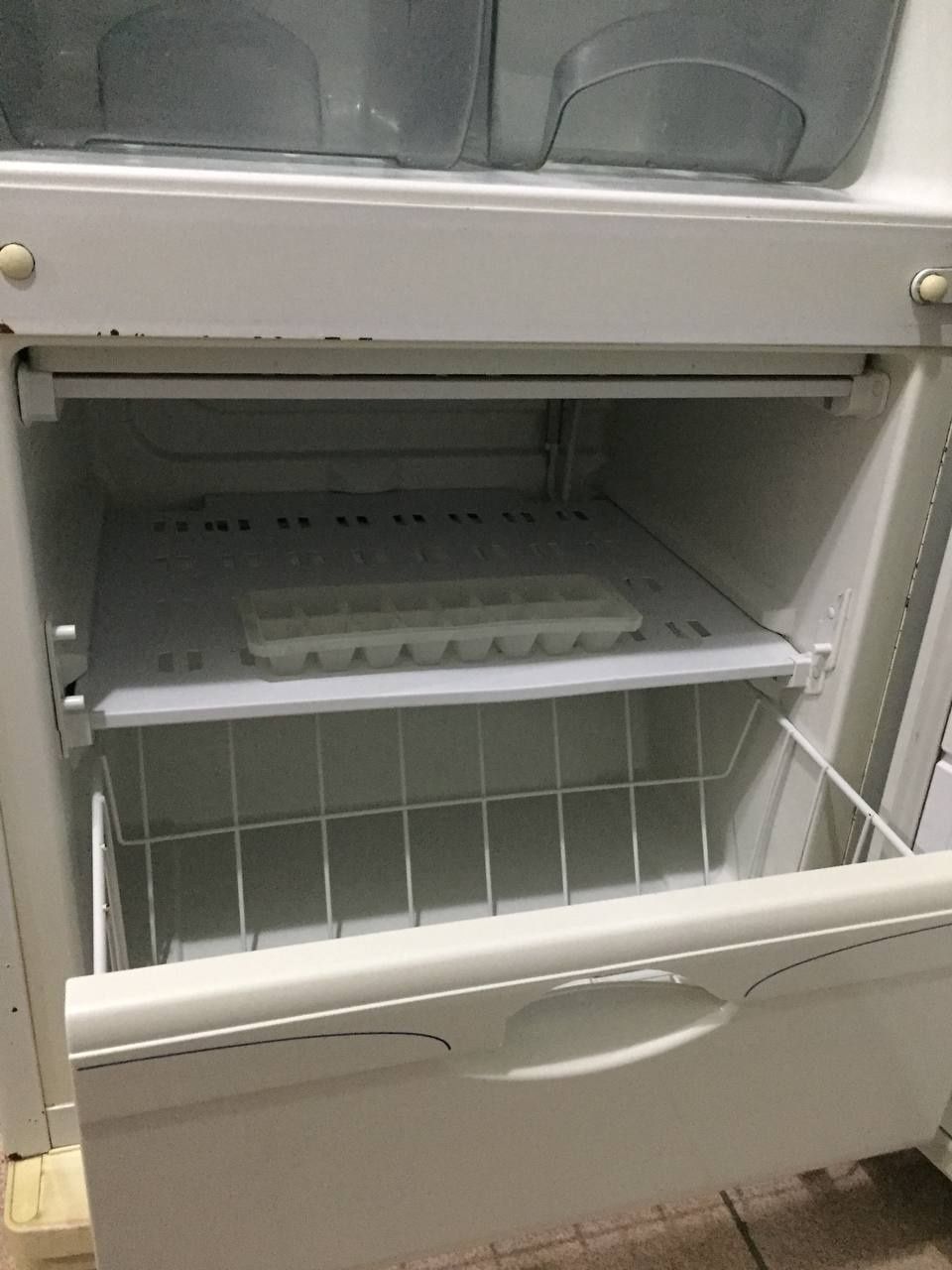 двухкамерный холодильник