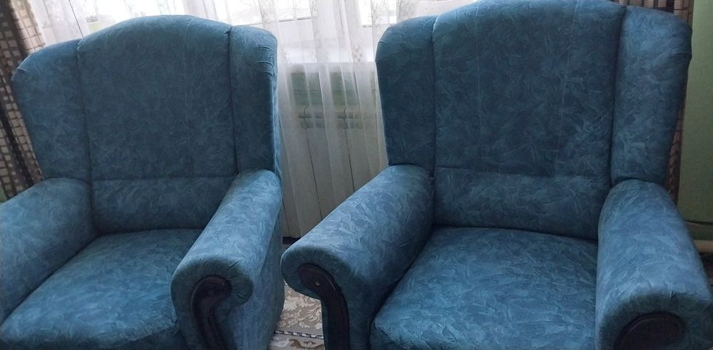 Продам 3 кресла. Цена за одно кресло 5000 тенге