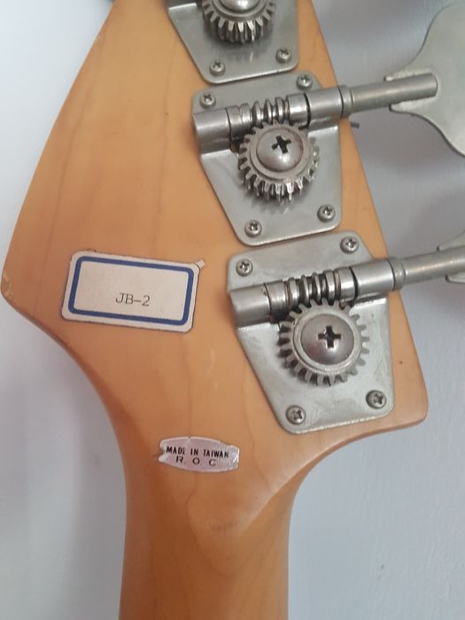 Chitară bass  DIXON JB-2 curea silver eagle made in usa
