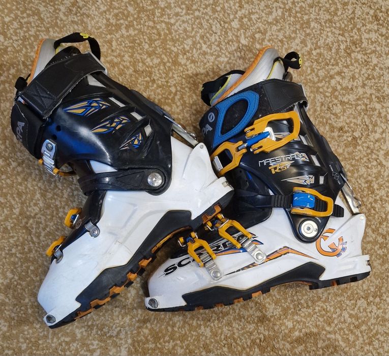 Scarpa, обувки за ски ходене