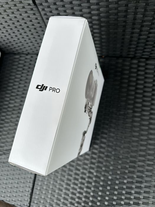 Чисто Нов Стабилизатор DJI RS 4 Mini Gimbal