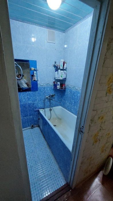 Dinamo bozorcha tomonda 2 xonali uy sotiladi