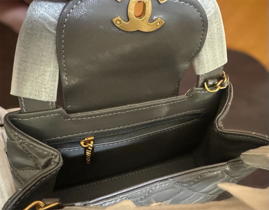 Чисто НОВА дамска чанта Chanel