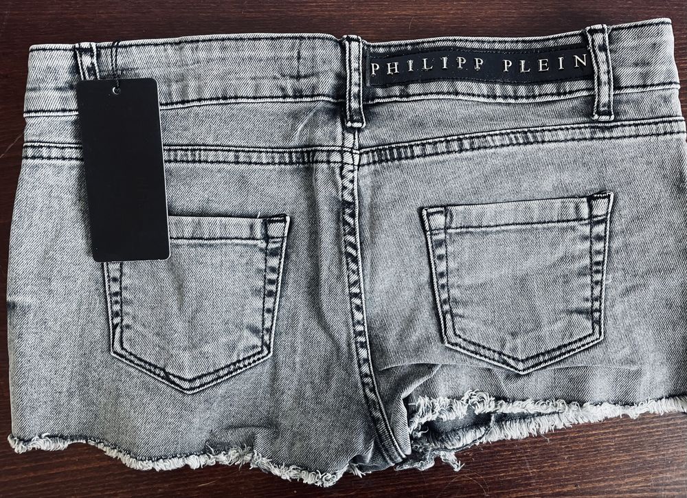 Къси дънкени панталонки , Gucci, Philipp Plein