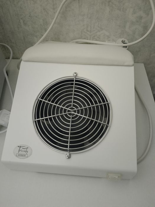 Продам пылесос для маникюра