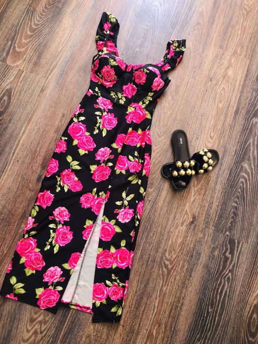 Rochie midi, model actual si modern