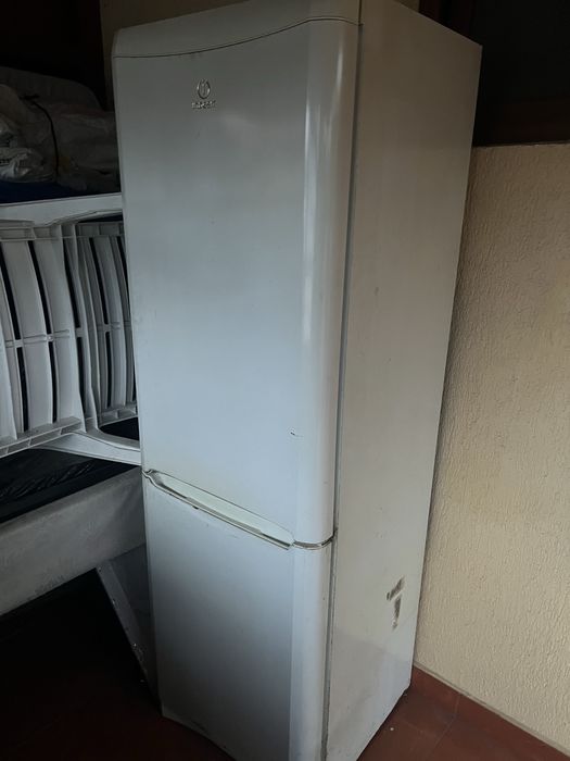 Frigider indesit
