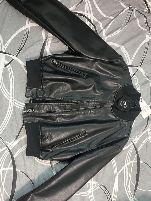 Черно кожено яке Zara