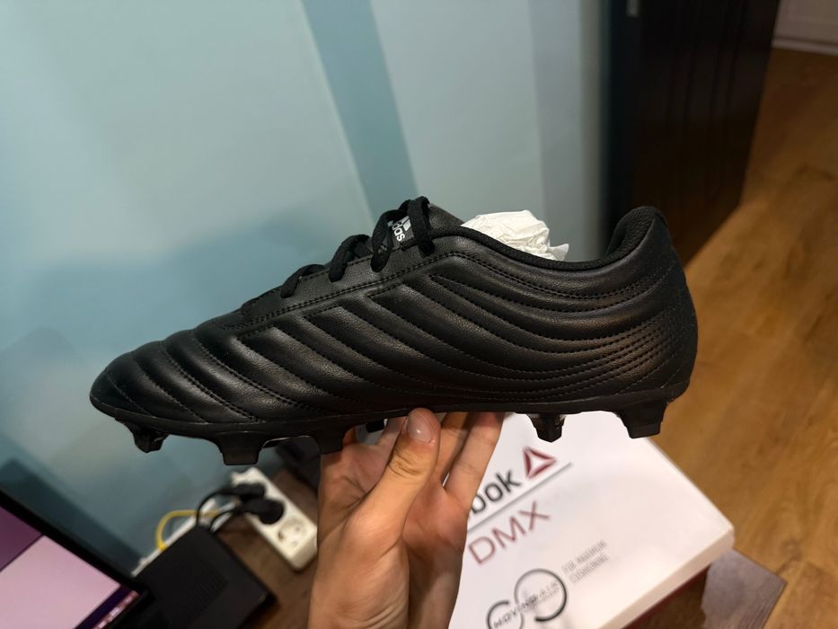 Футболни обувки Adidas 45,5