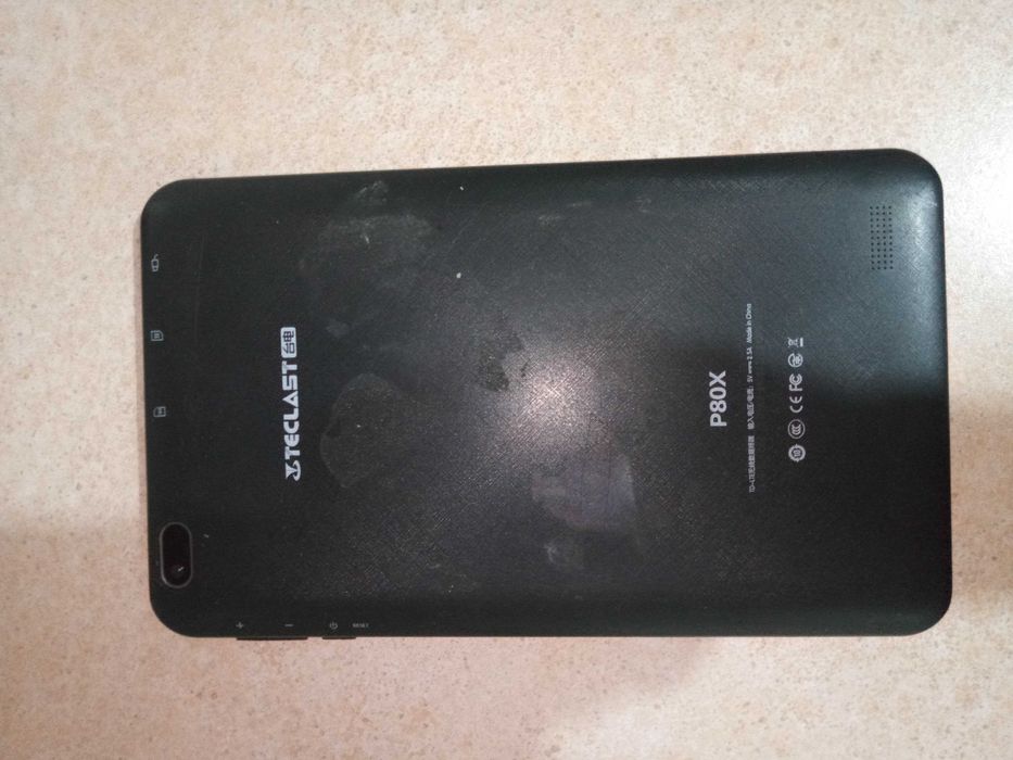 планшет 8-ми дюймовый teclast p80x, на запчасти, вода попала.