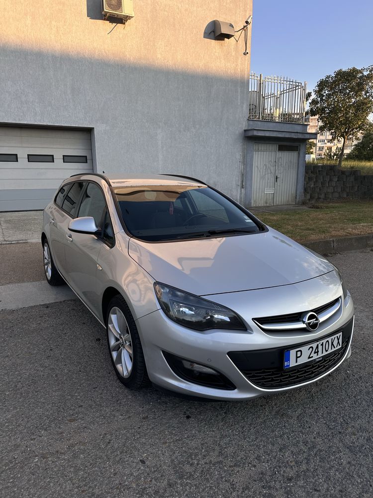 Opel Astra J 2015 1.6 CDTI 136к.с