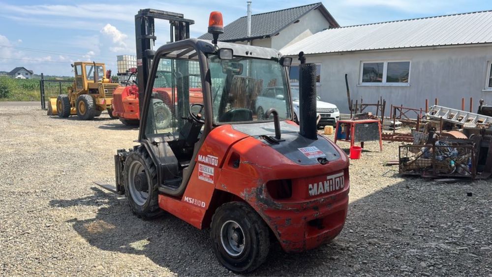 Motostivuitor manitou msi30 ridica 3 tone