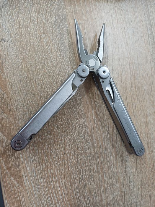 Мультитул leatherman wave