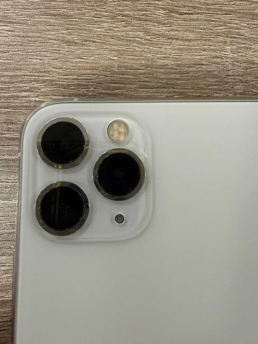 iPhone 11 pro White