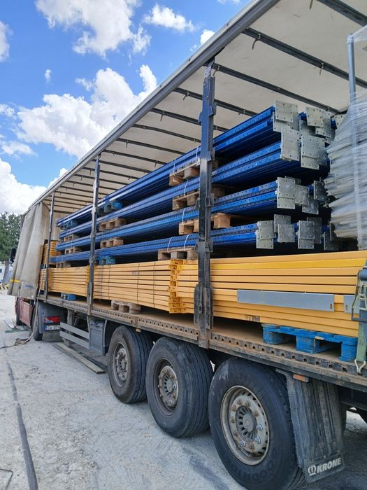 Avem rafturi metalice de vânzare