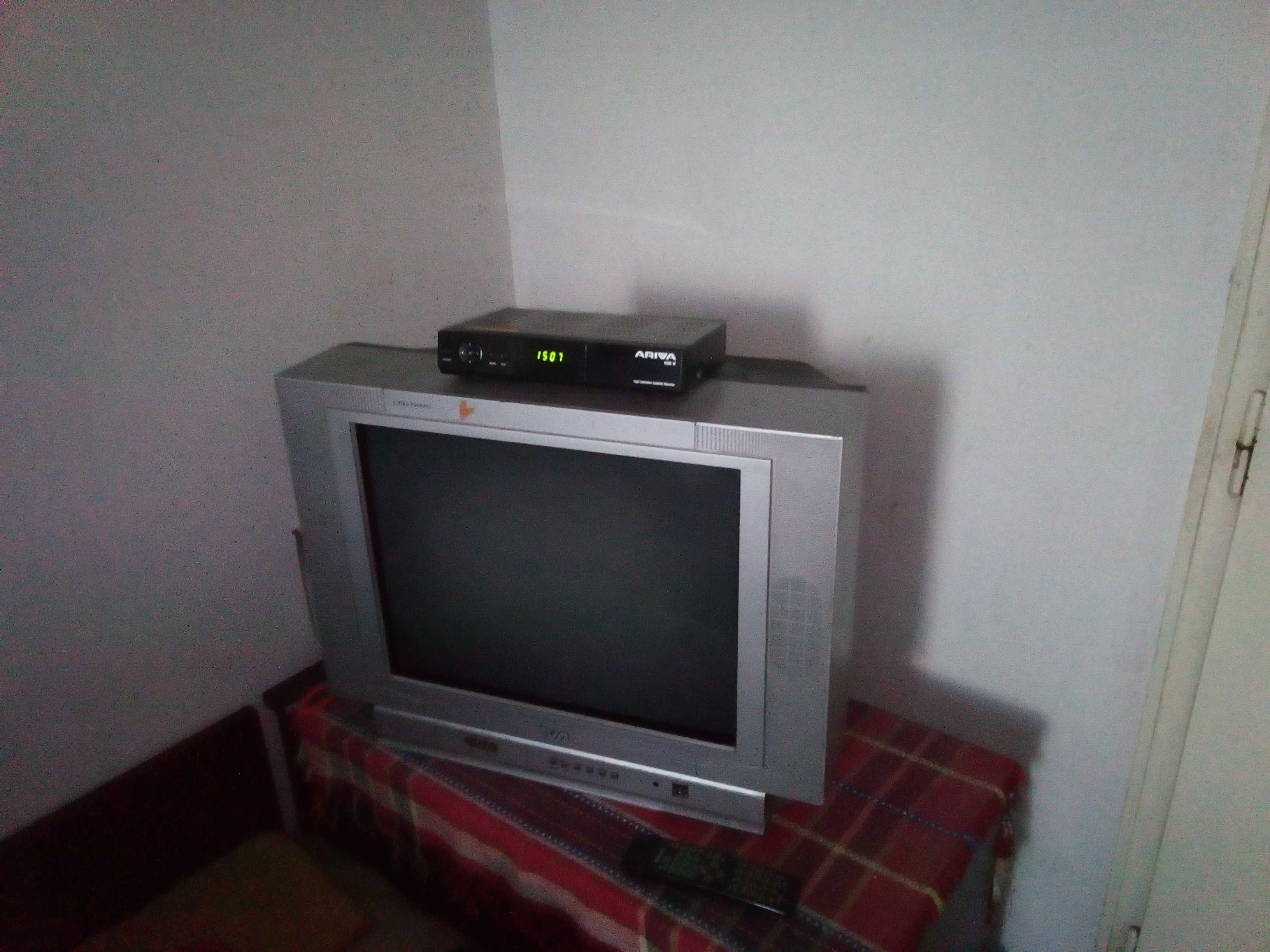 Телевизор  52см  SVA