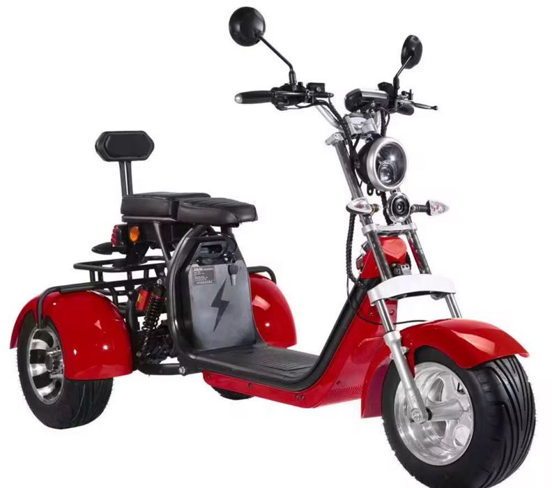 Scuter electric cu 3 roti nou