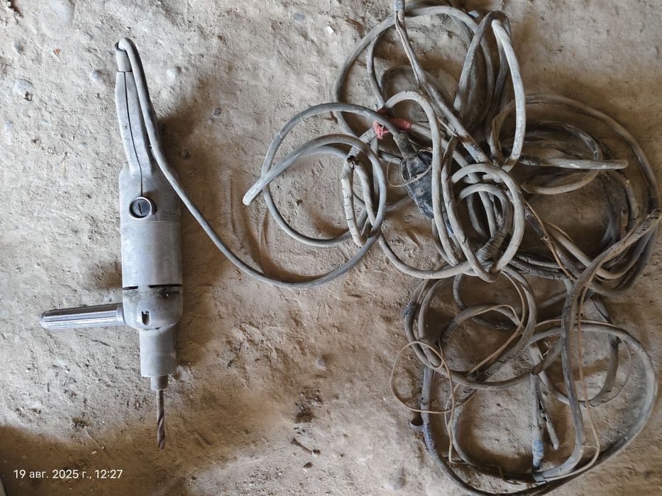 Дрель столярный 600.000