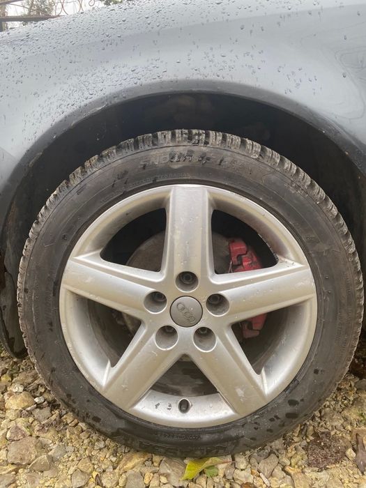 Продавам 17 цола джанти за Ауди 
5.112 Между болтове разстояние 

57.1