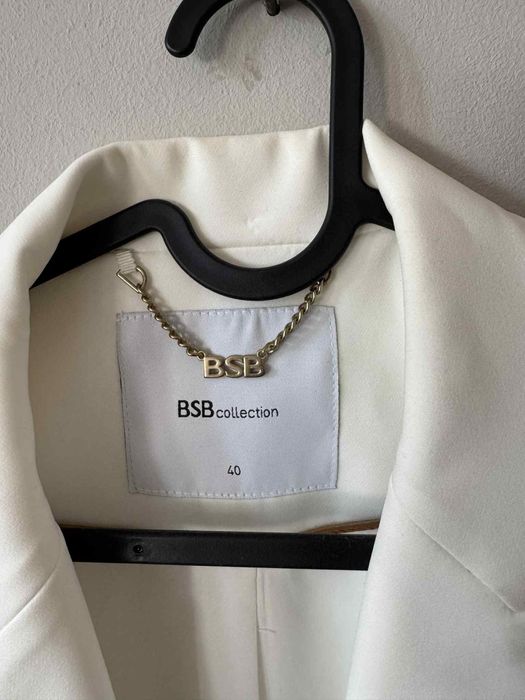 BSB костюм млечно бял