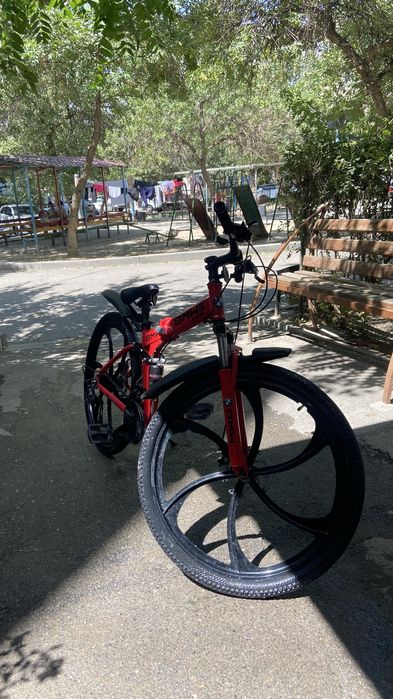 Велик bmw өте жақсы состояниеда подарка телефон