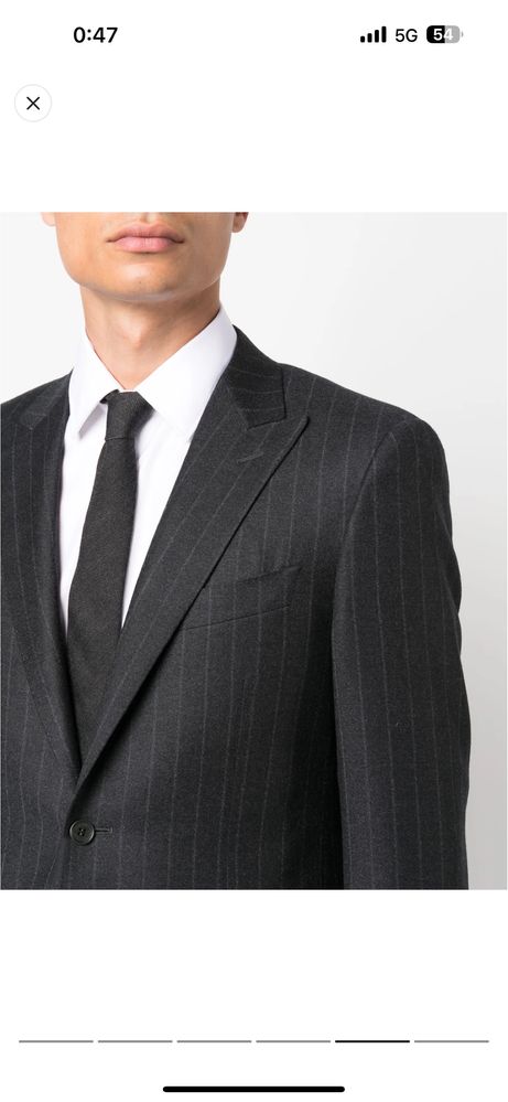 Canali Pinstripe Single-Breasted Suit – Чисто нов, не е носен