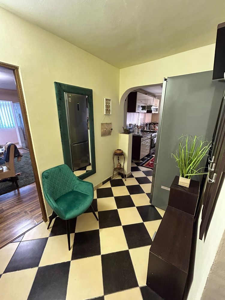 Chirie apartament 2 camere, et.1,