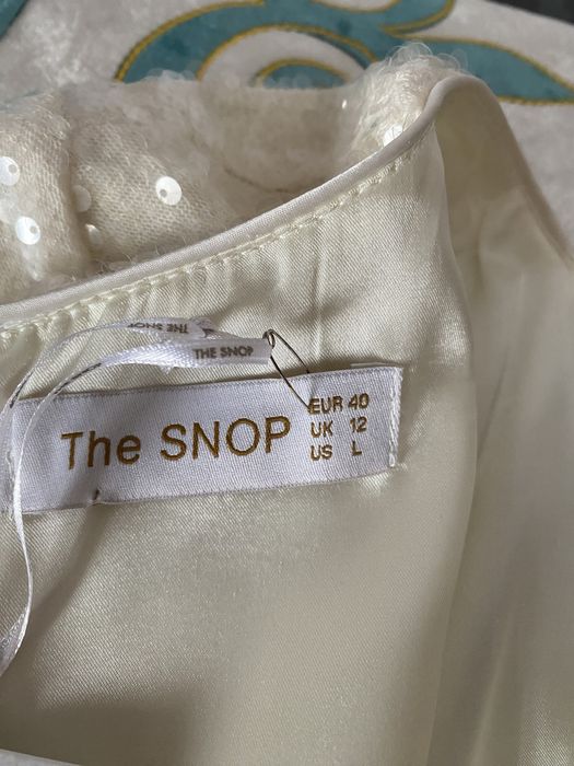 Продается платье, носила 1 раз 4-5 часов