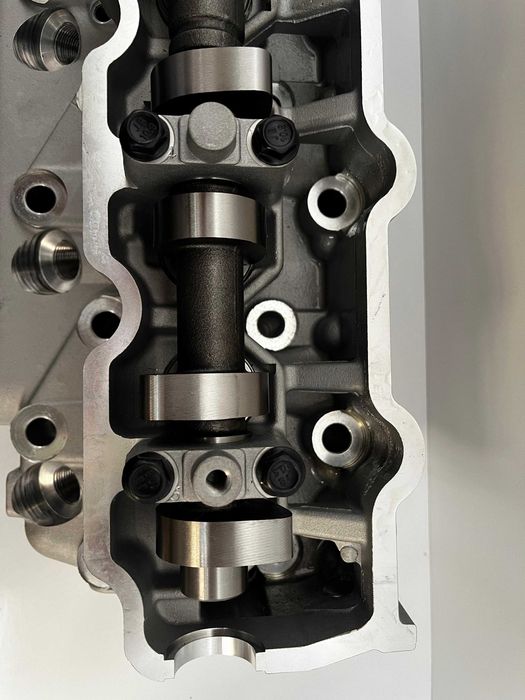 Головка блока сборе на Toyota 2TR