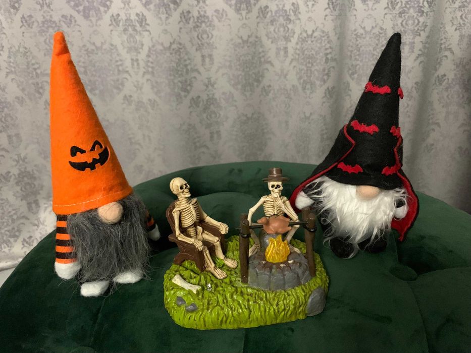 Decoratiuni Craciun/ Halloween & Super Mario & Gradinita cu Buton