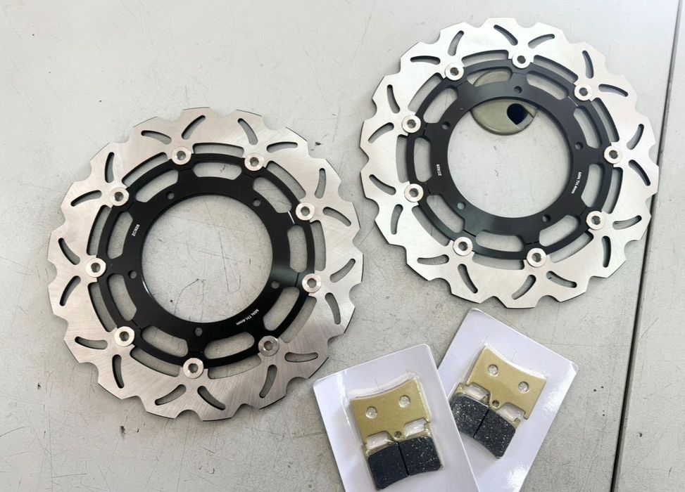 НОВИ спирачни дискове и накладки за Yamaha R1 / R6 / V-max / FJR / FZ1