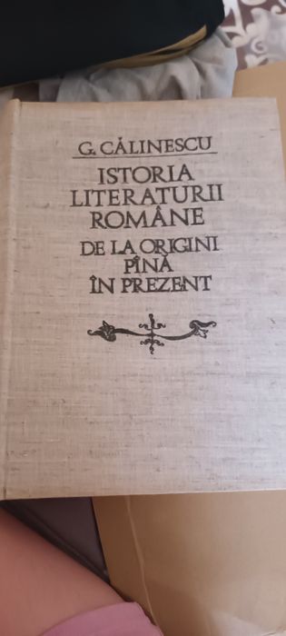 Vând cartea Istoria literaturii române