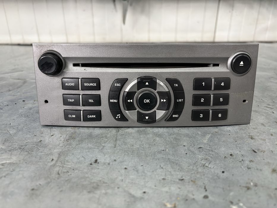 Автомобилно радио CD MP3 Citroen Peugeot